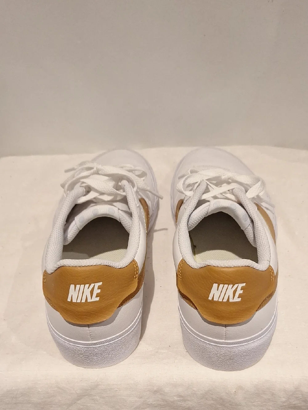 Nike Men’s Court Shot In White And Flax Sneakers Size 9